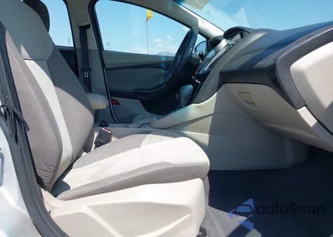 2012 Ford Focus Se из США, поврежденный, VIN 1FAHP3F20CL155455